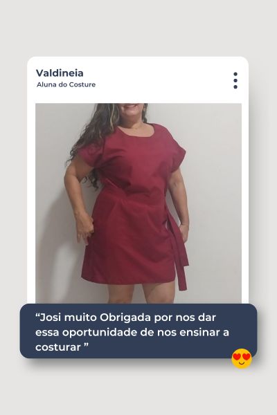 Valdineia, aluna do Costure, com o Vestido Conquista costurado por ela
